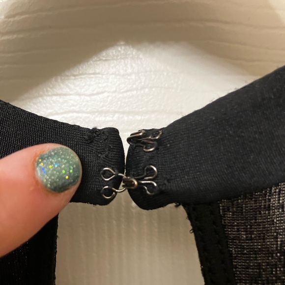 Let’s Fashion Women’s MED Gown Black Sleek Halter Style Silky Flowing Maxi - Picture 6 of 10